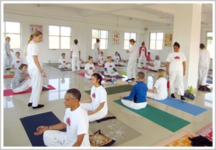 Advanced yoga teacher certificate