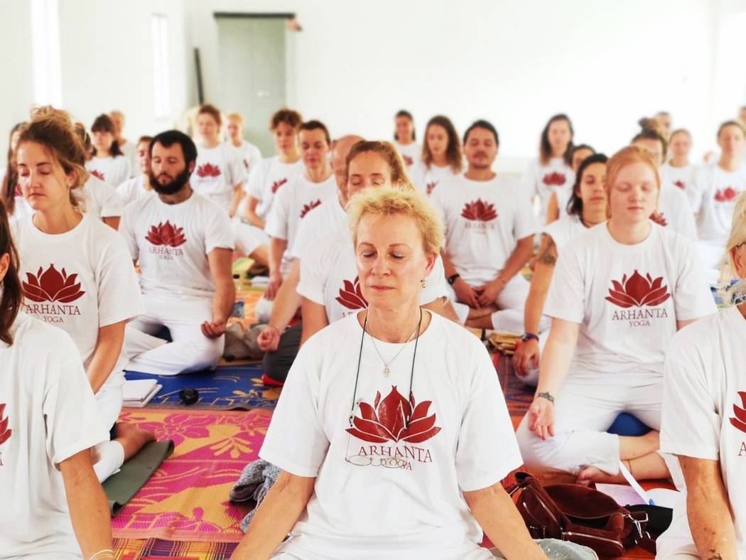 Arhanta Yoga Yogalehrer Ausbildung